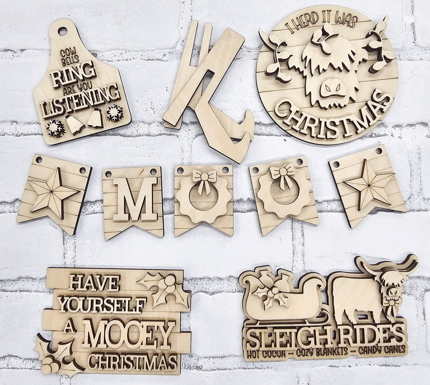 Christmas Cow Tiered Tray Set