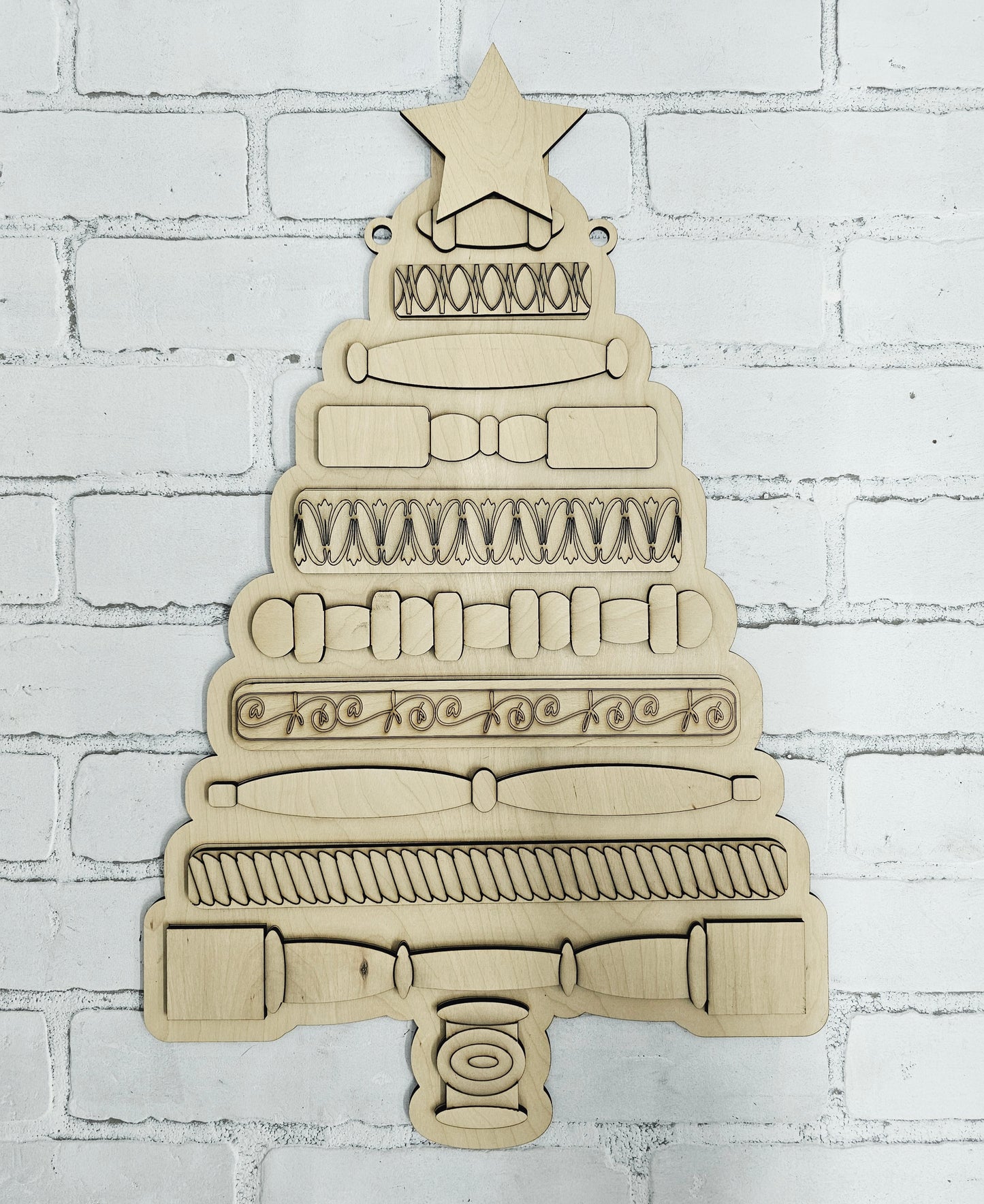 Spindle Christmas Tree Door Hanger