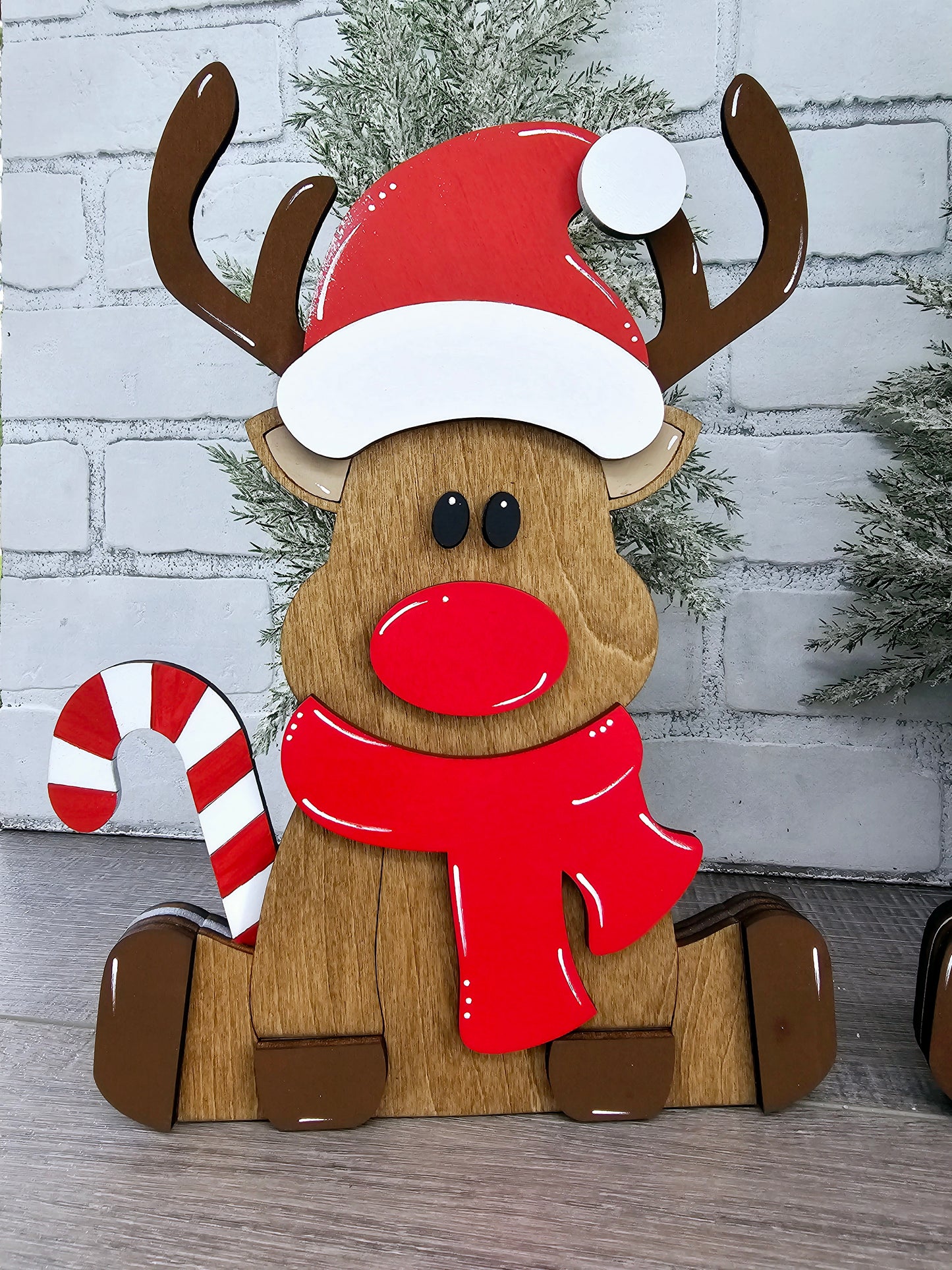 Freestanding Reindeer Duo