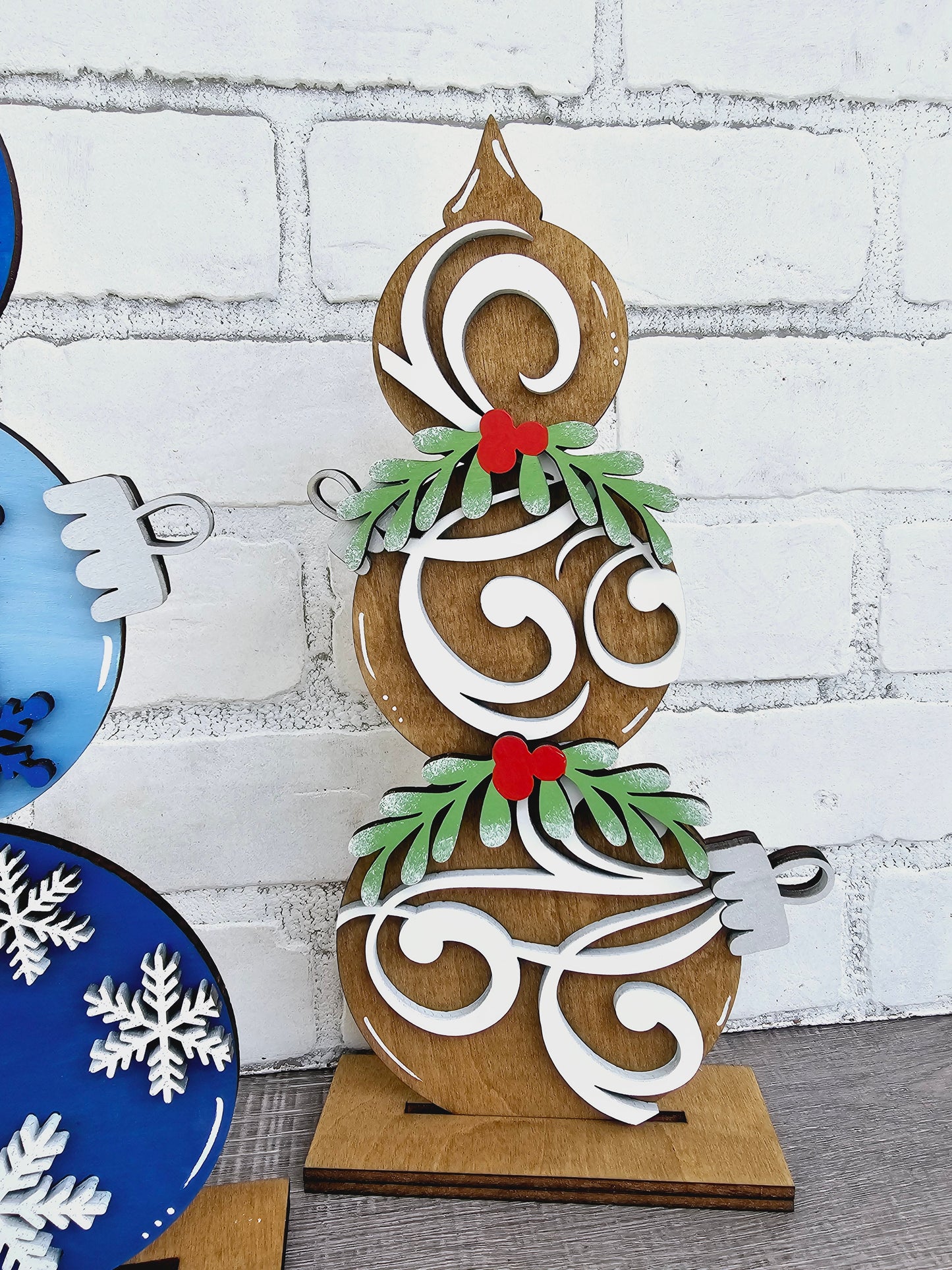 Freestanding Ornament Trio