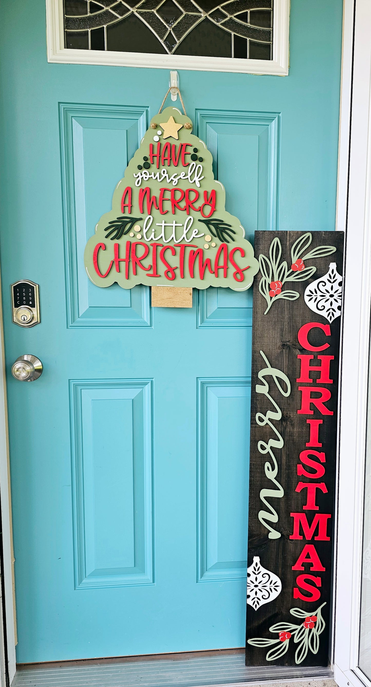 Merry Christmas Holly Berry Leaner