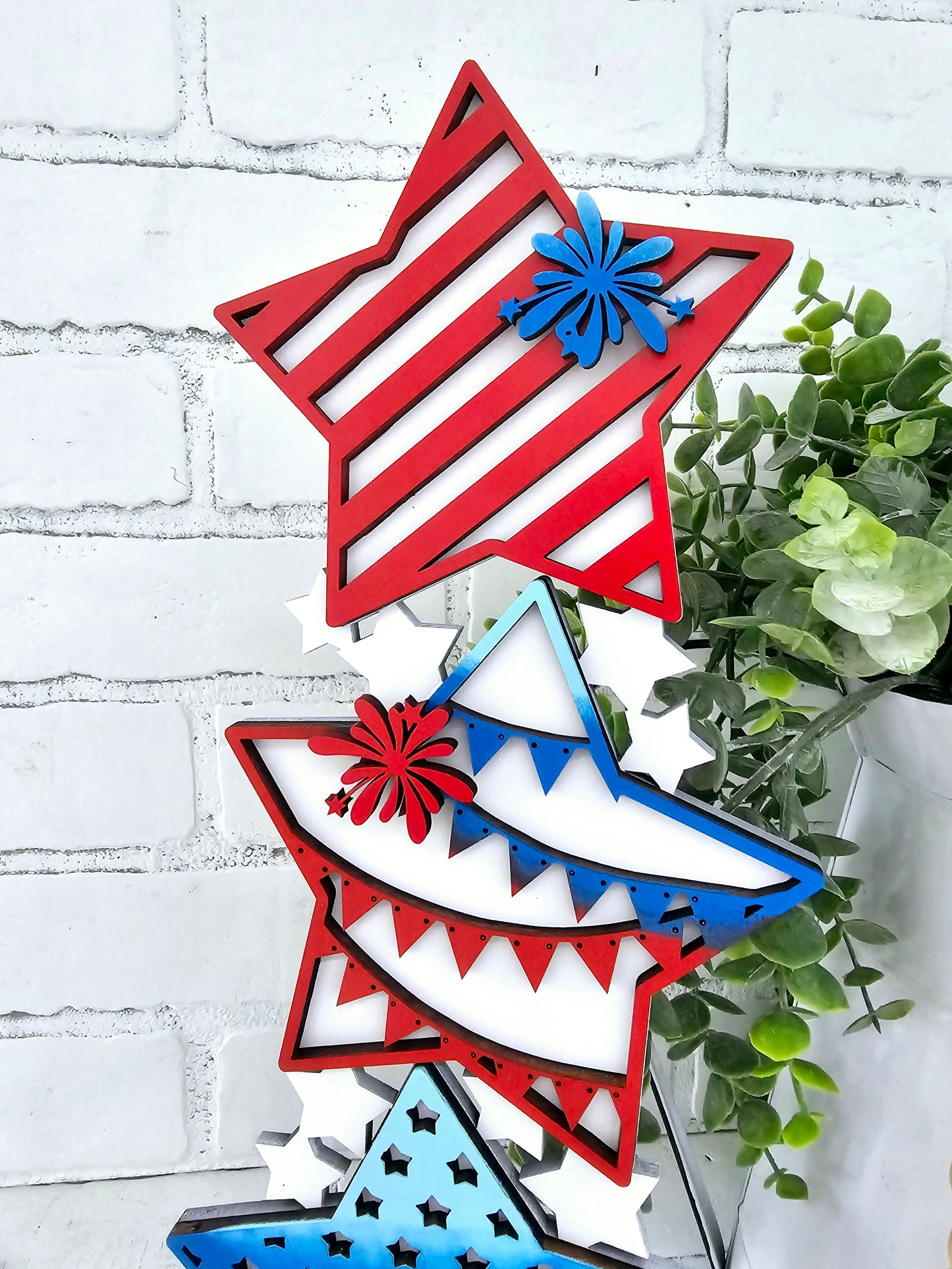 Freestanding Stacked Patriotic Stars