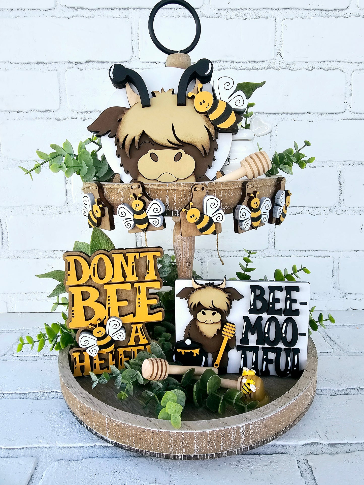 Highland Cow Bee Tiered Tray Set