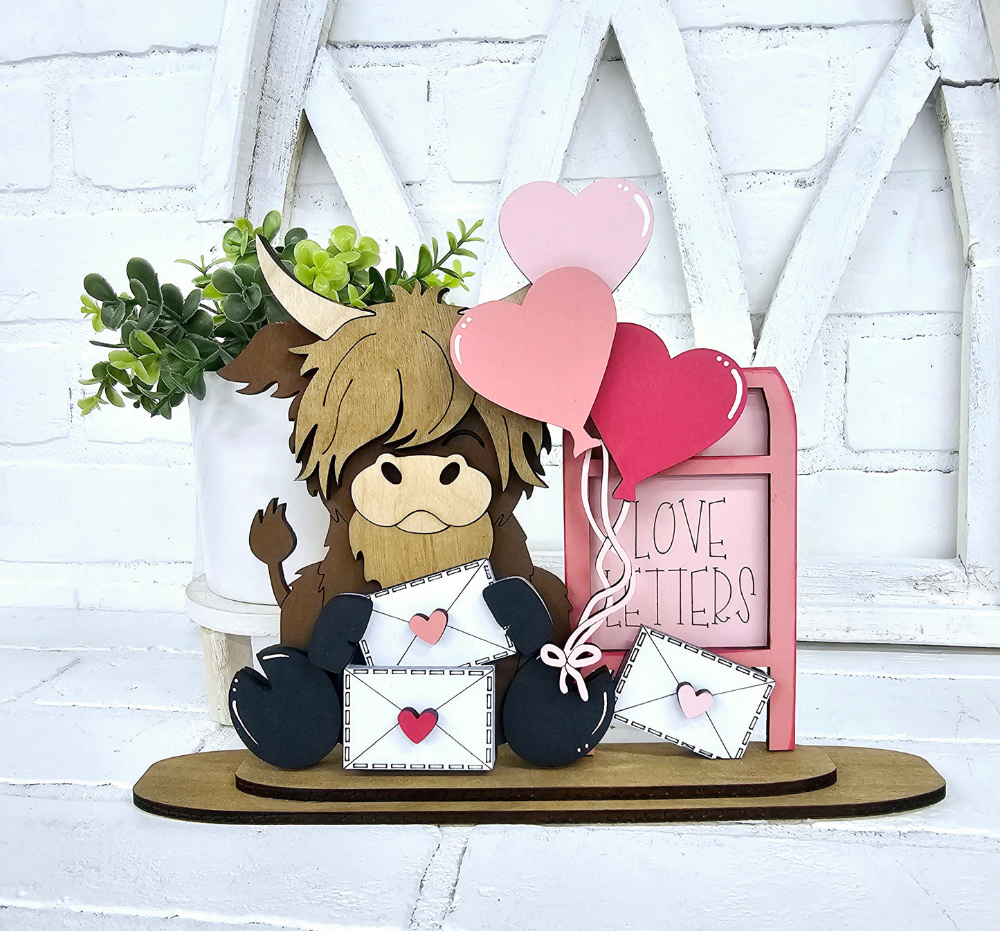 Freestanding Valentines Day Cow