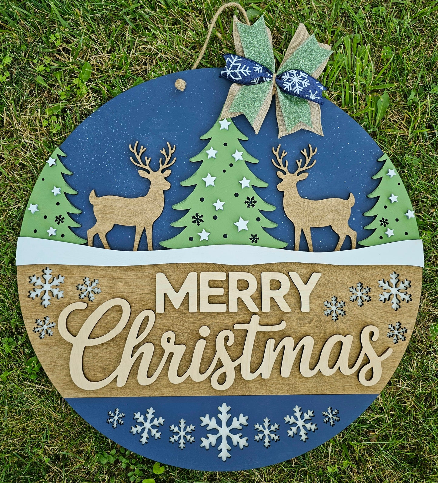 Reindeer Christmas Wonderland Door Hanger