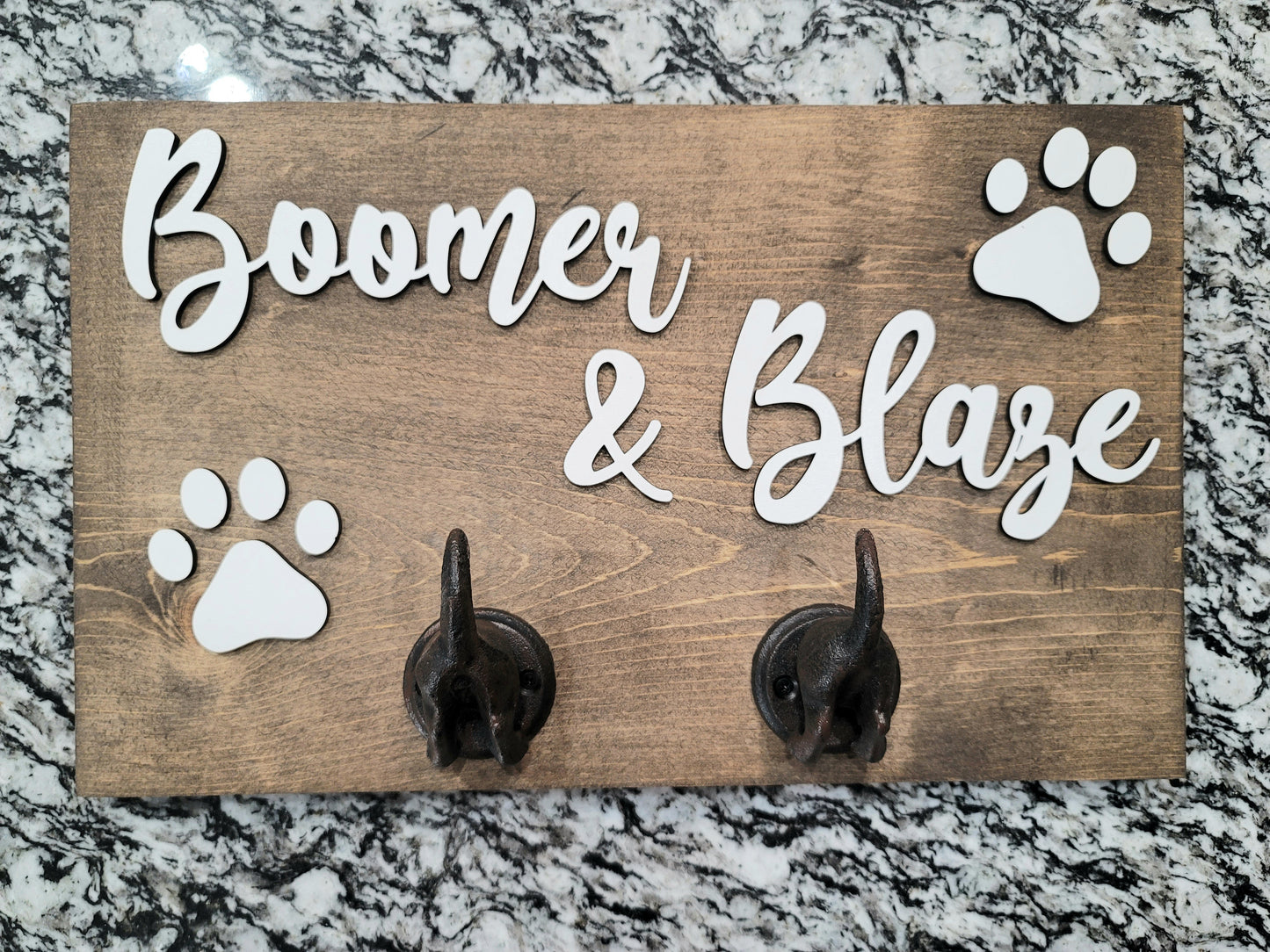 Personalized Pet Sign/ Leash Holder