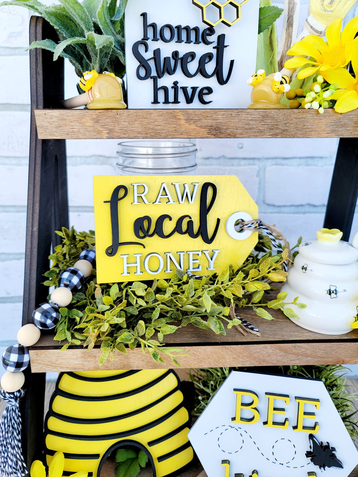 Bee Tiered Tray Set