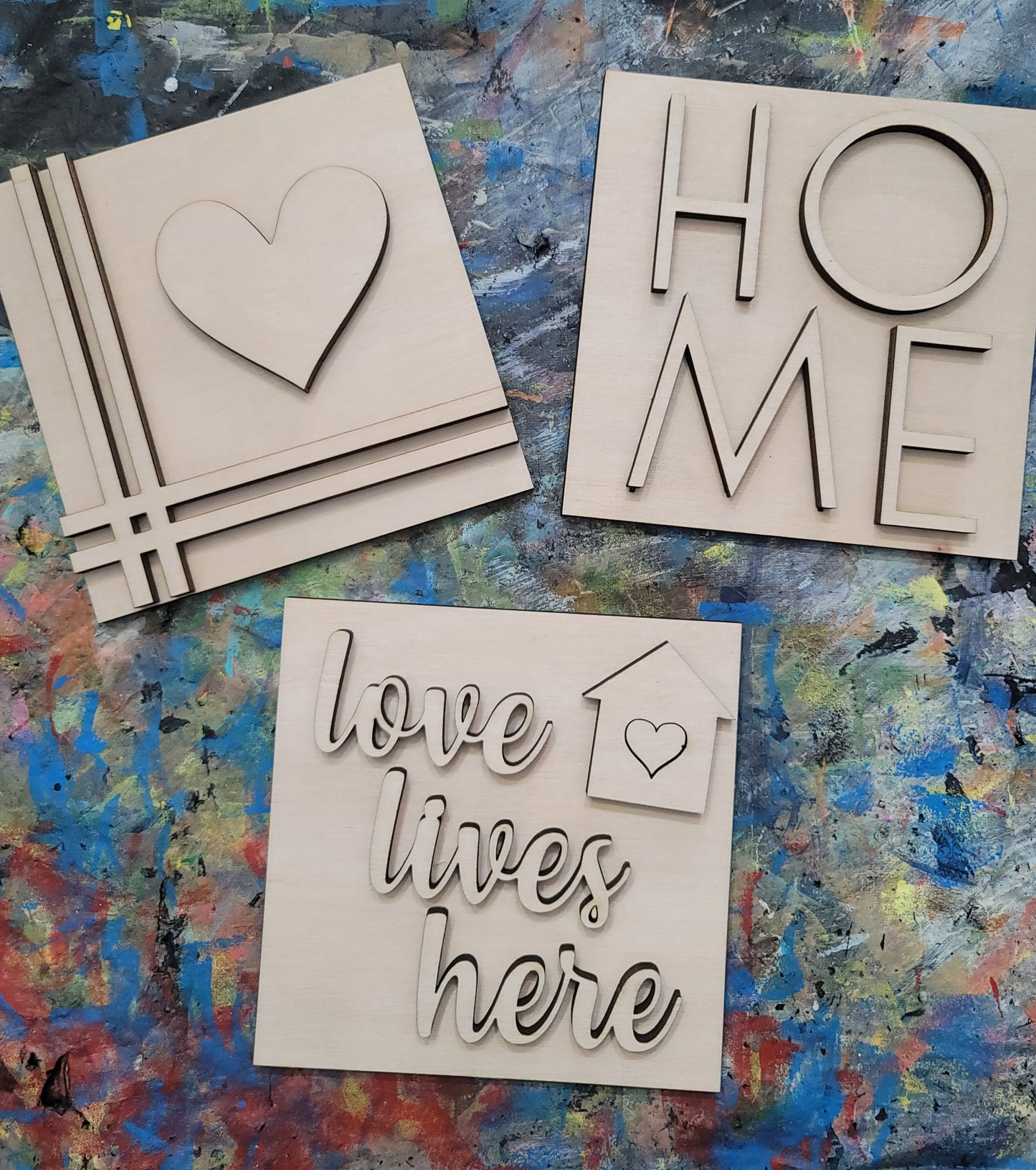 Love Lives Here- Set of 3