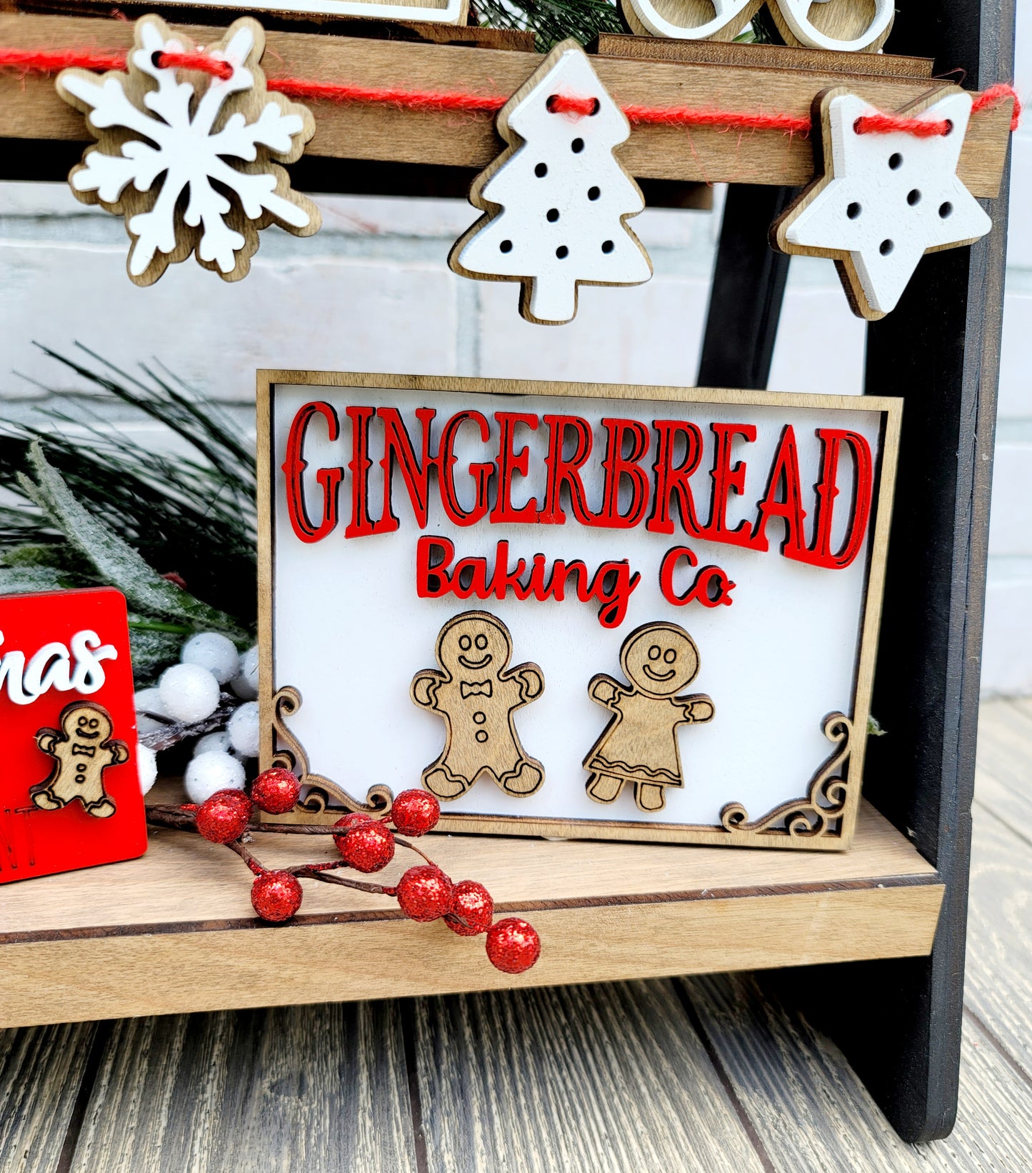 Gingerbread Tiered Tray Set