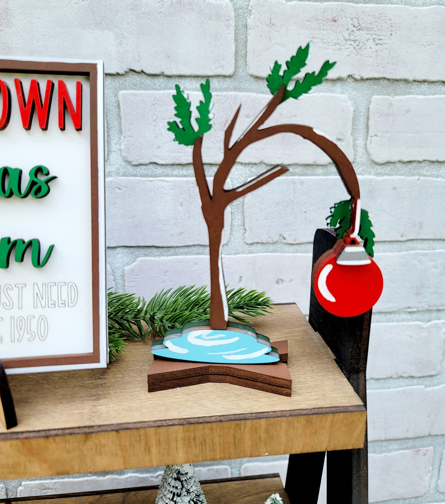 Charlie Brown Christmas Tiered Tray Set