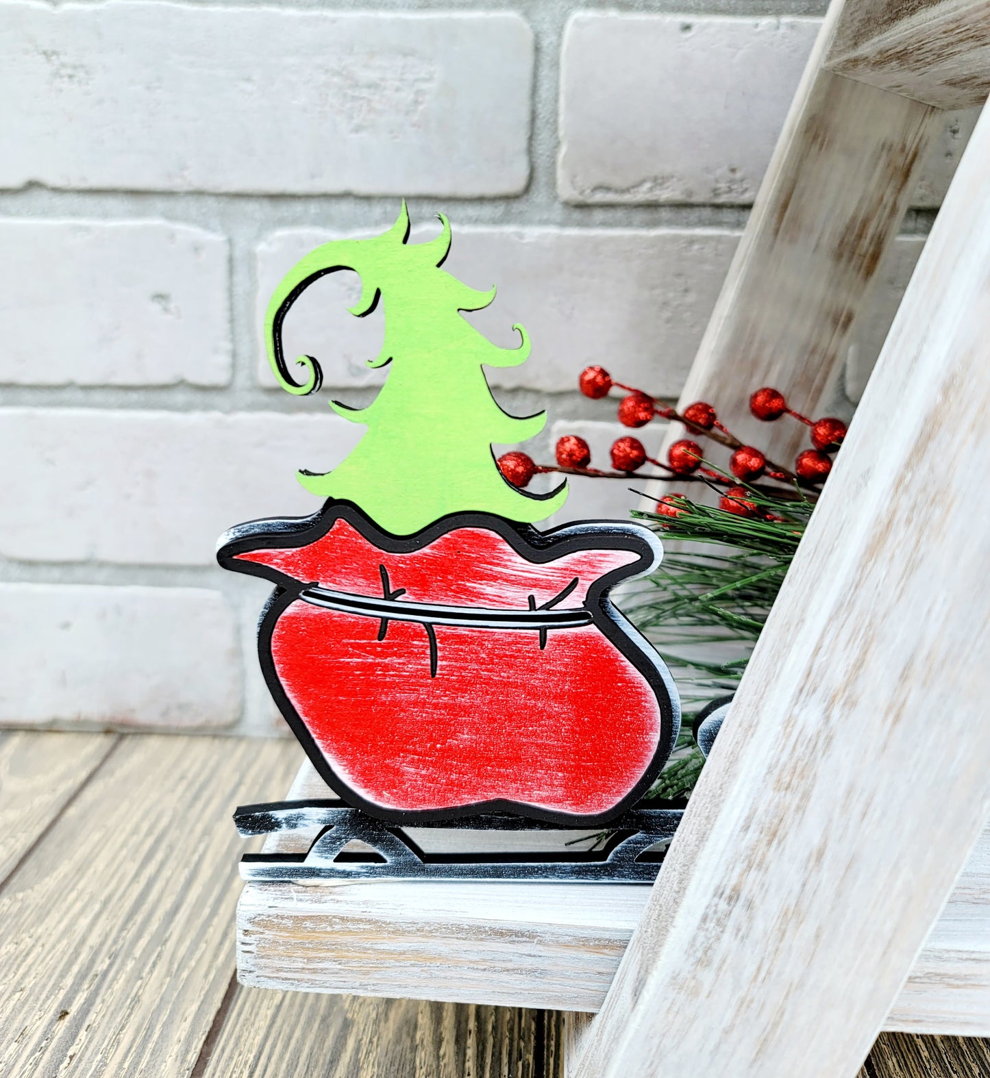 Grinch Tiered Tray Set