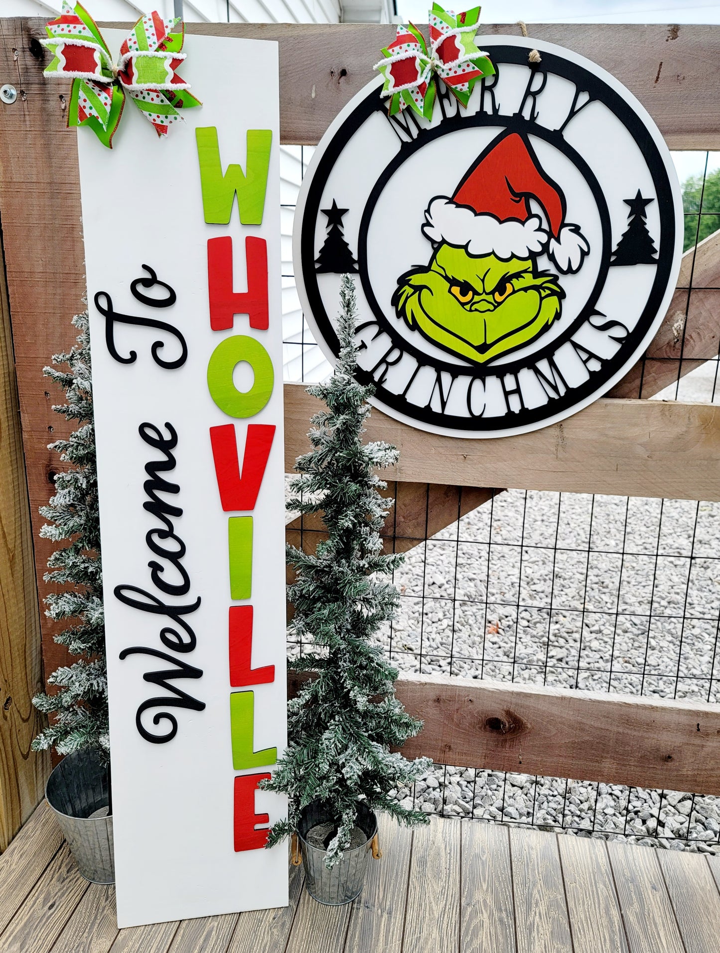 Welcome to Whoville Grinch Porch Leaner