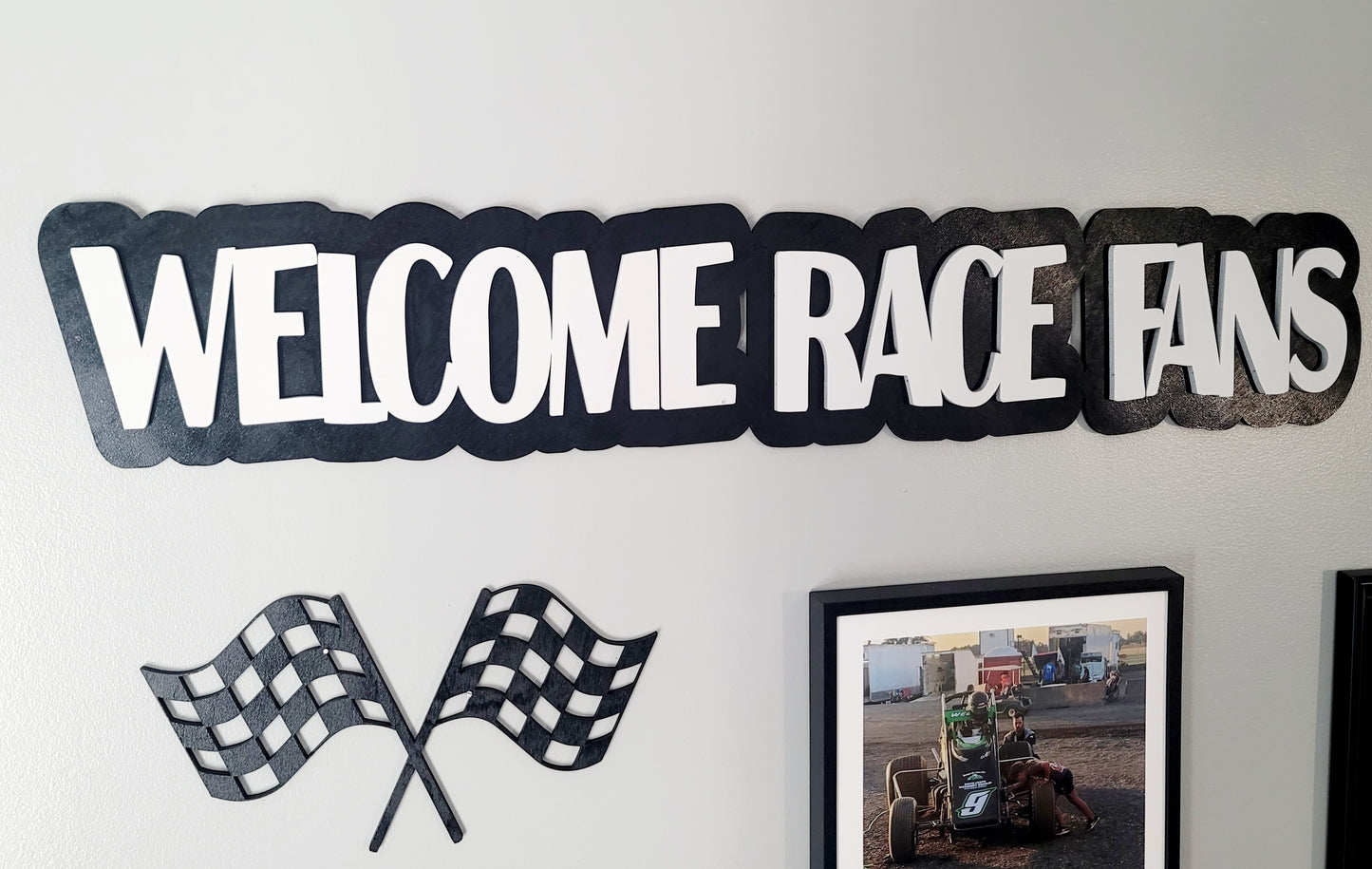 Welcome Race Fans Sign