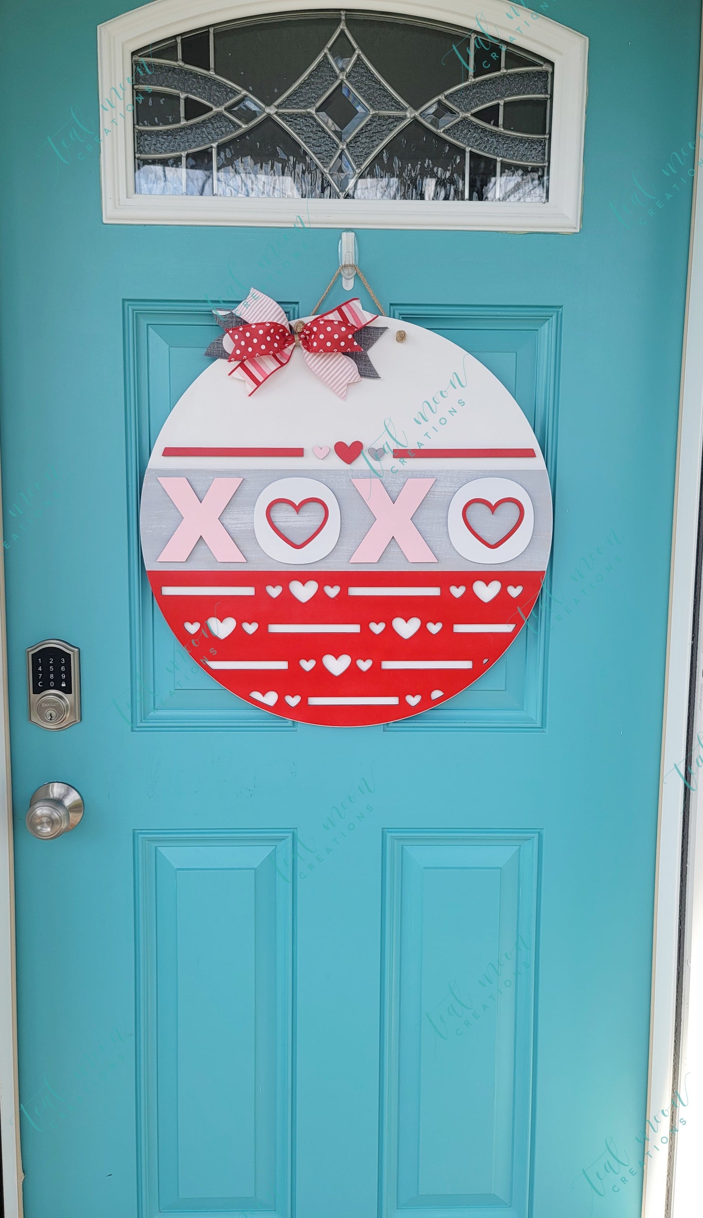 XOXO Valentine Door Hanger