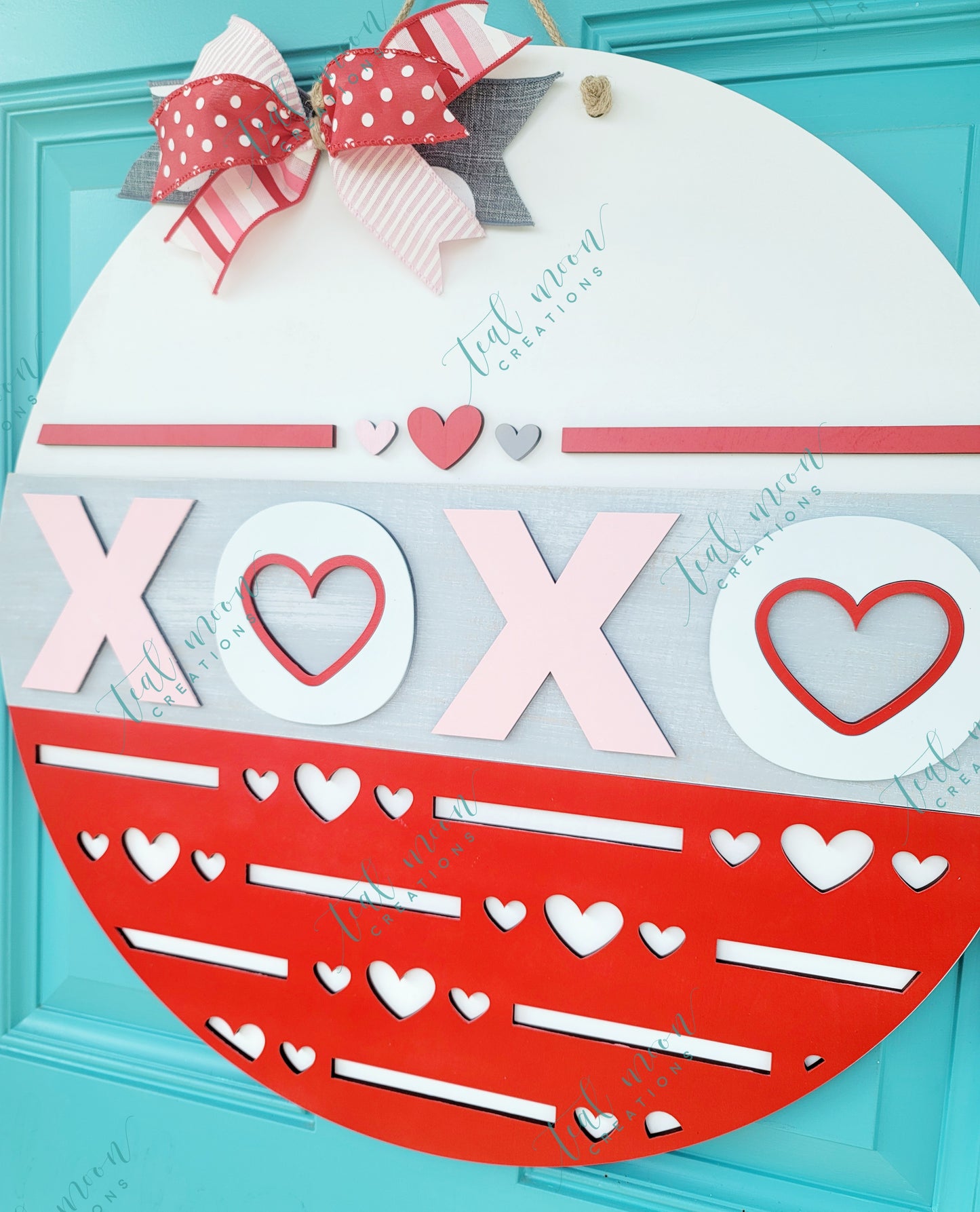 XOXO Valentine Door Hanger