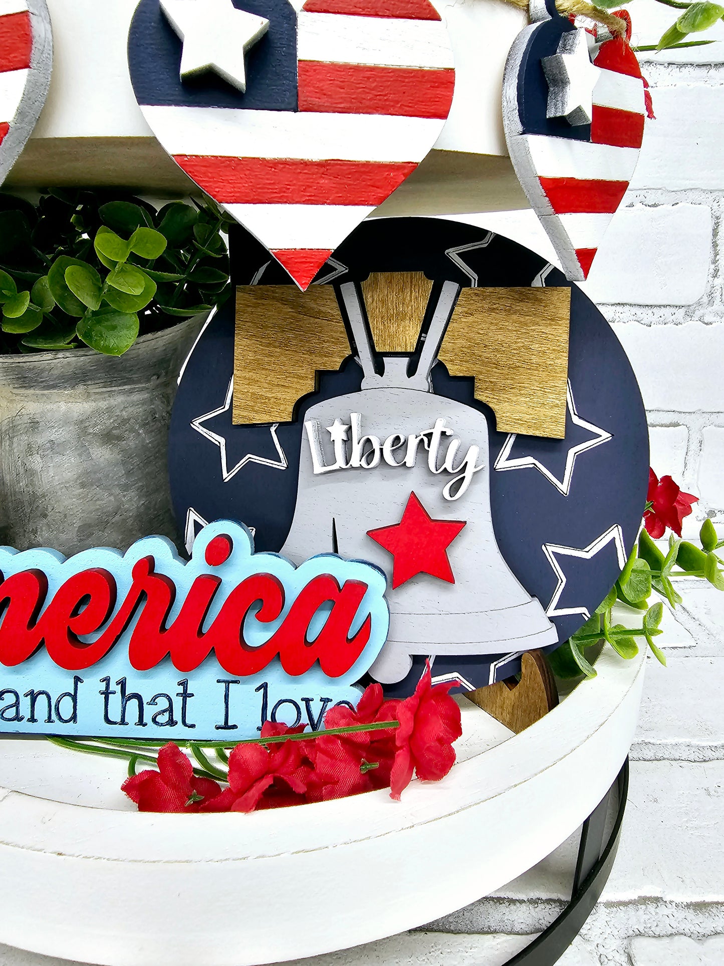 Lady Liberty Tiered Tray Set