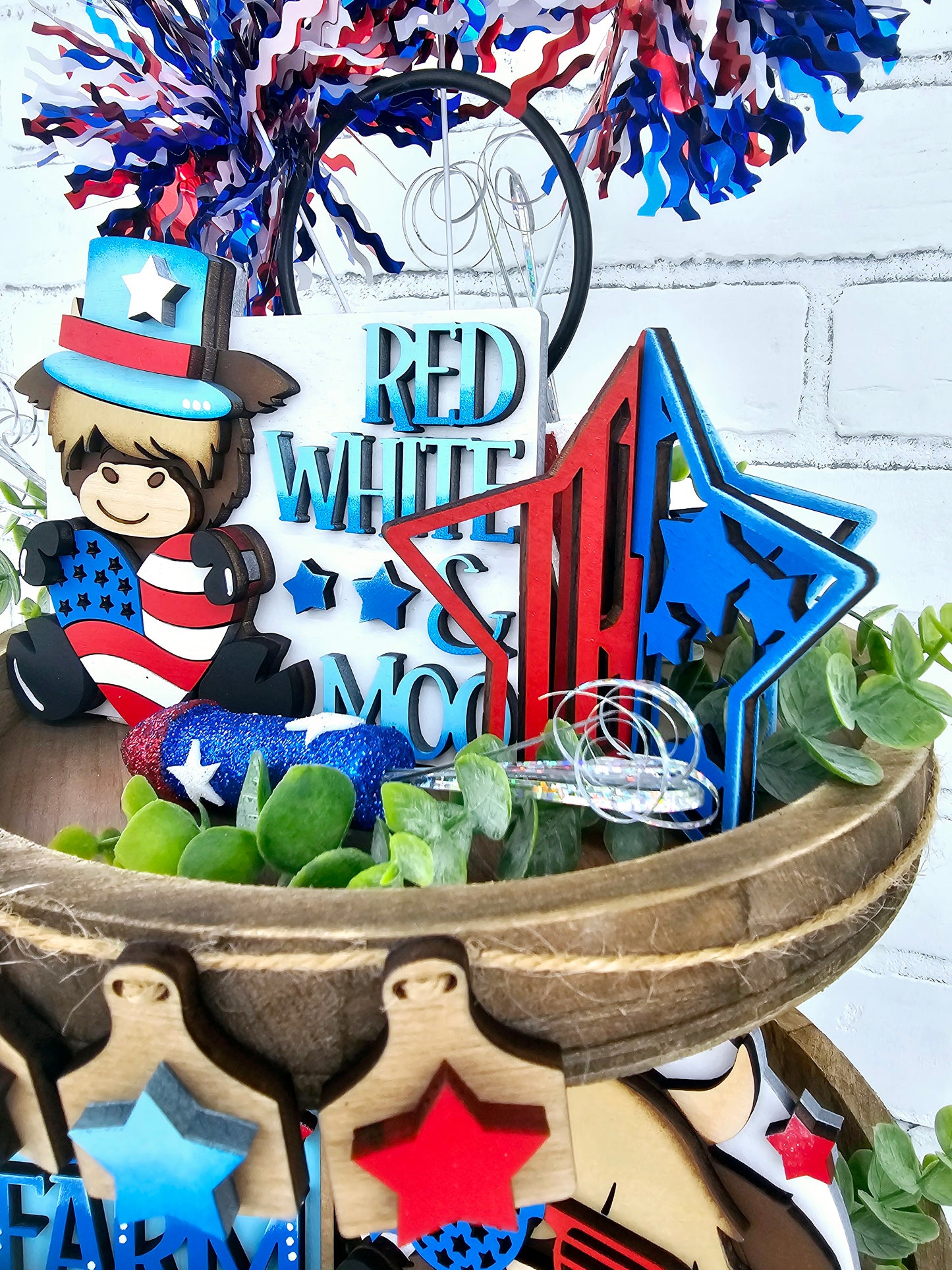 Patriotic Cow Tiered Tray Set