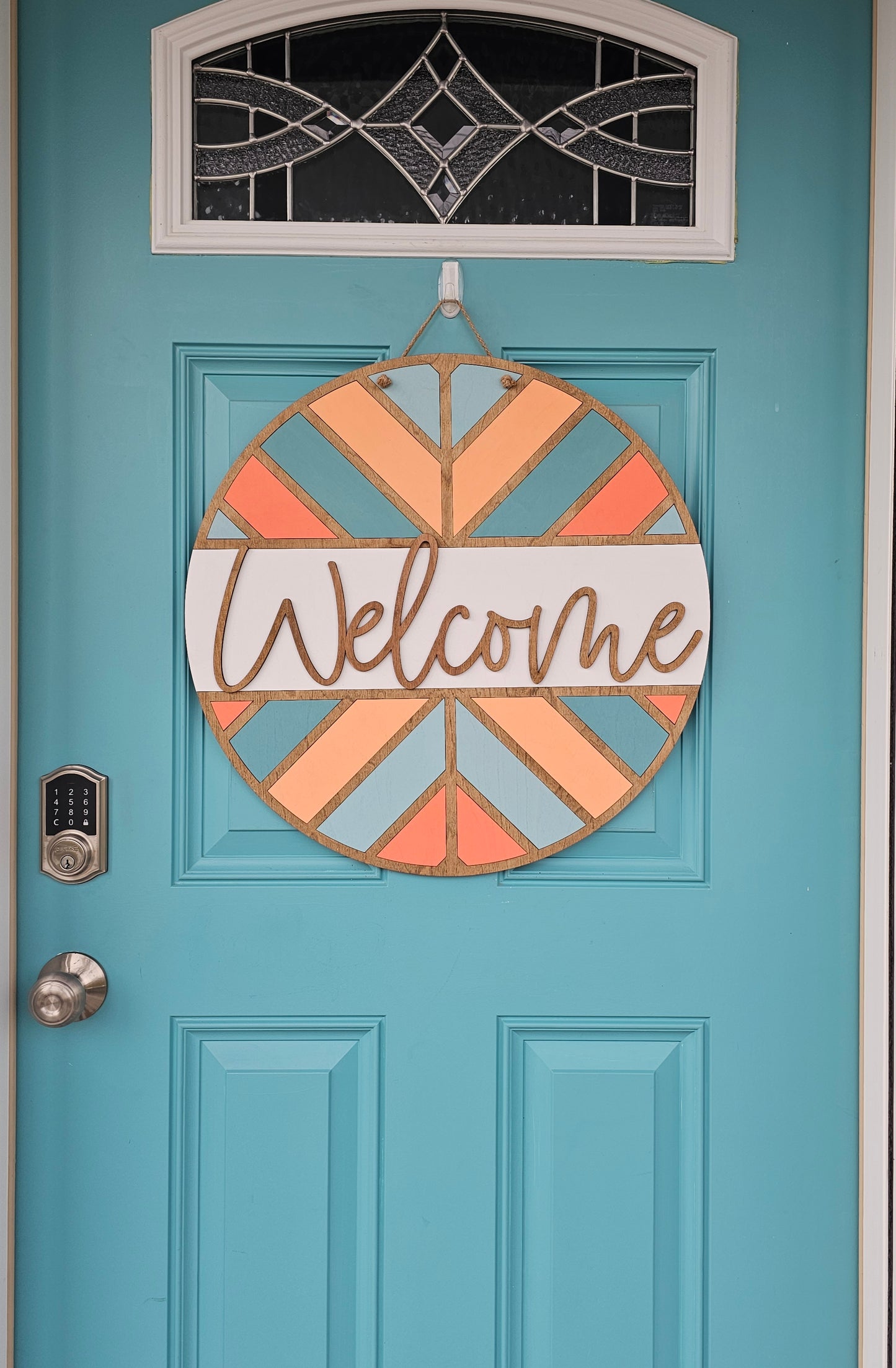 Welcome Arrow Pattern Door Hanger
