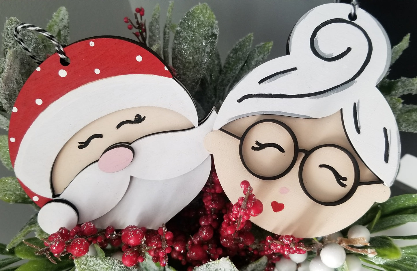 Mr. & Mrs. Claus Ornament Set