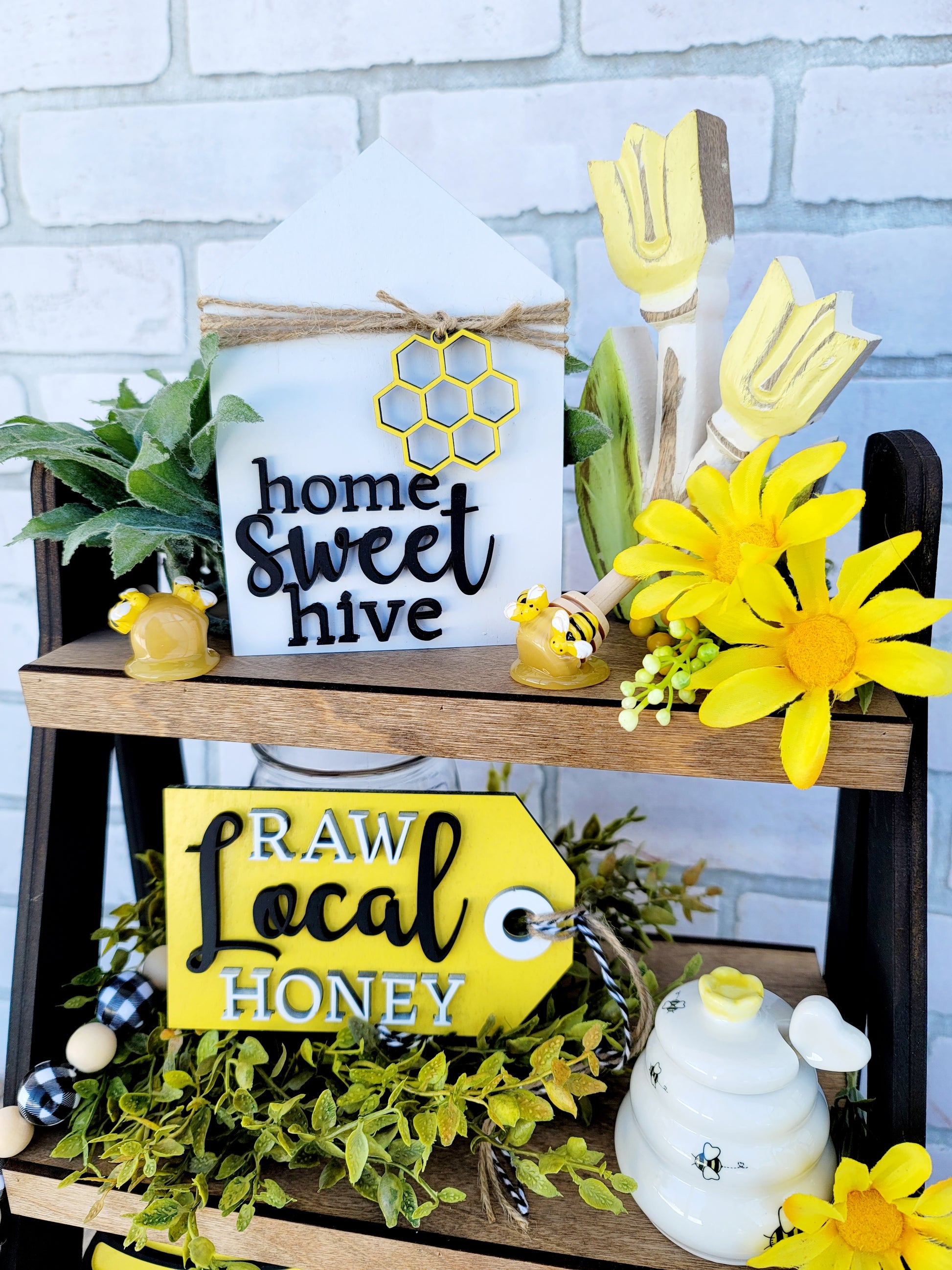 Bee Tiered Tray set - Spring decor - Bee decor - tiered tray decor
