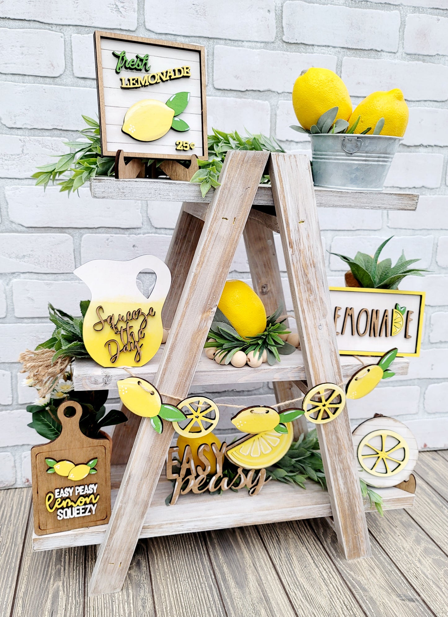 Lemon Tiered Tray Set