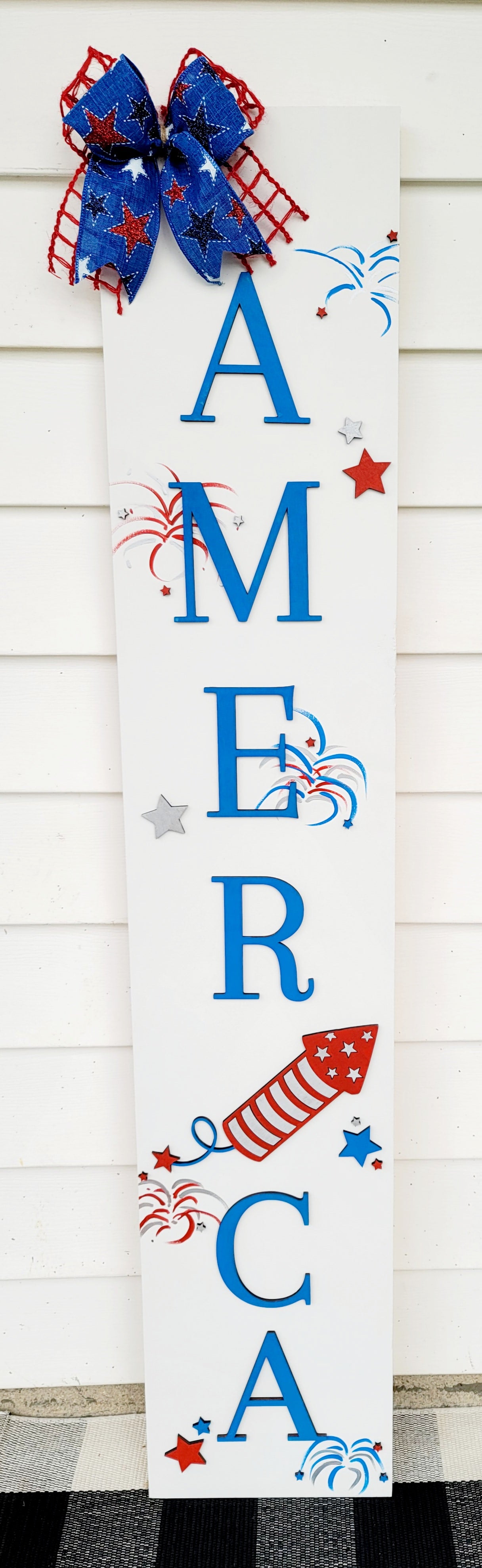 Patriotic Porch Leaner