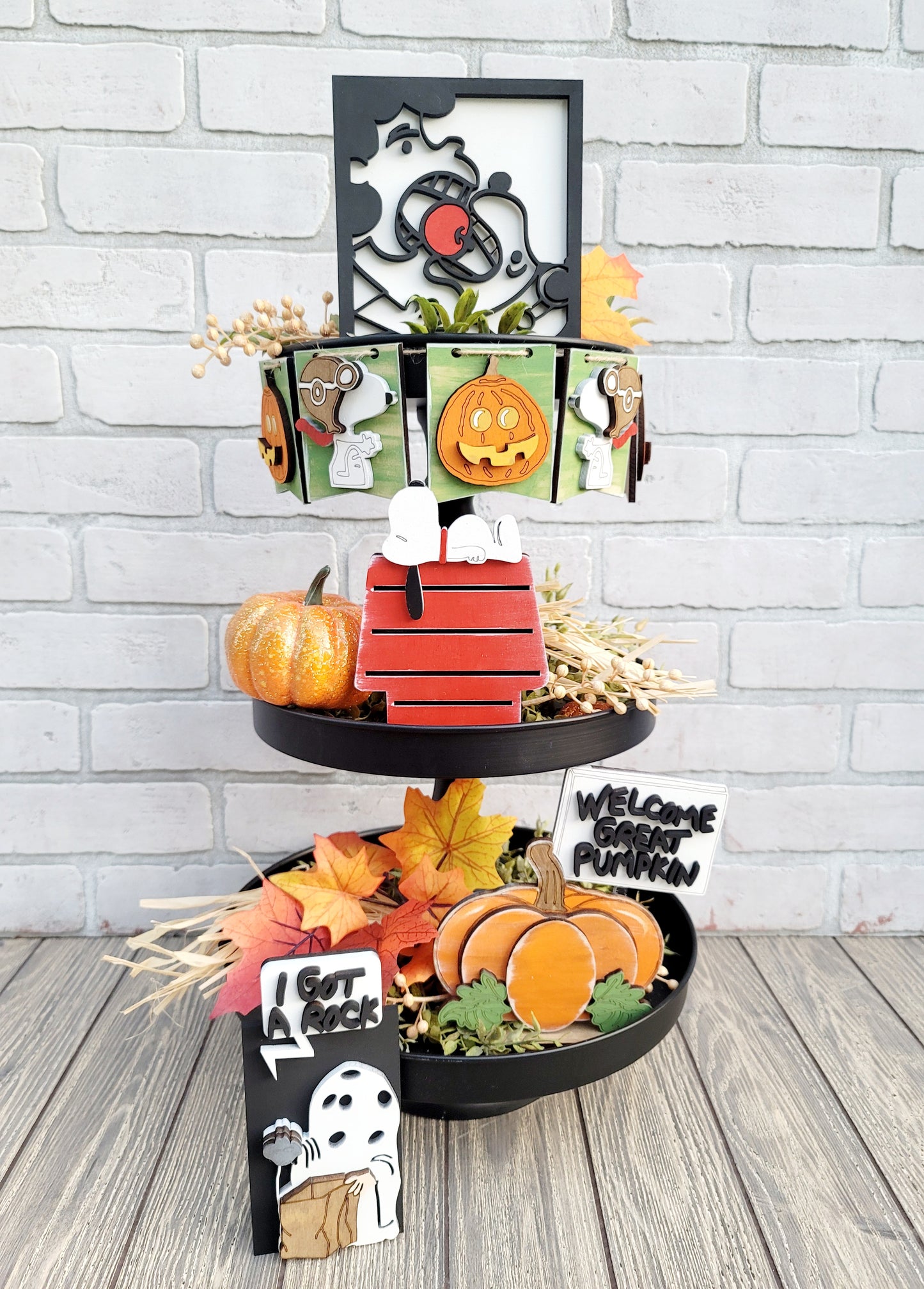 Charlie Brown- The Great Pumpkin Tiered Tray Set