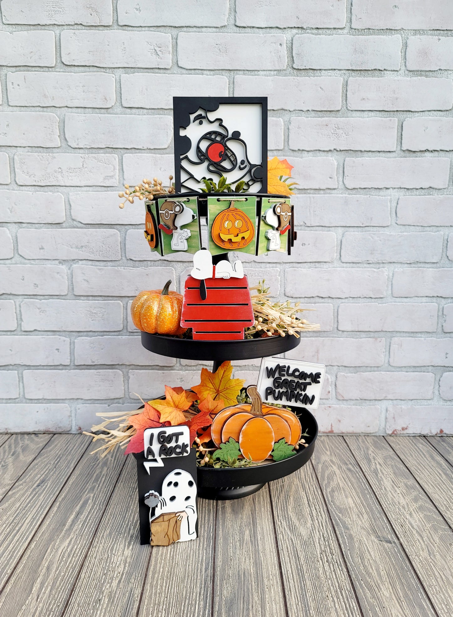 Charlie Brown- The Great Pumpkin Tiered Tray Set