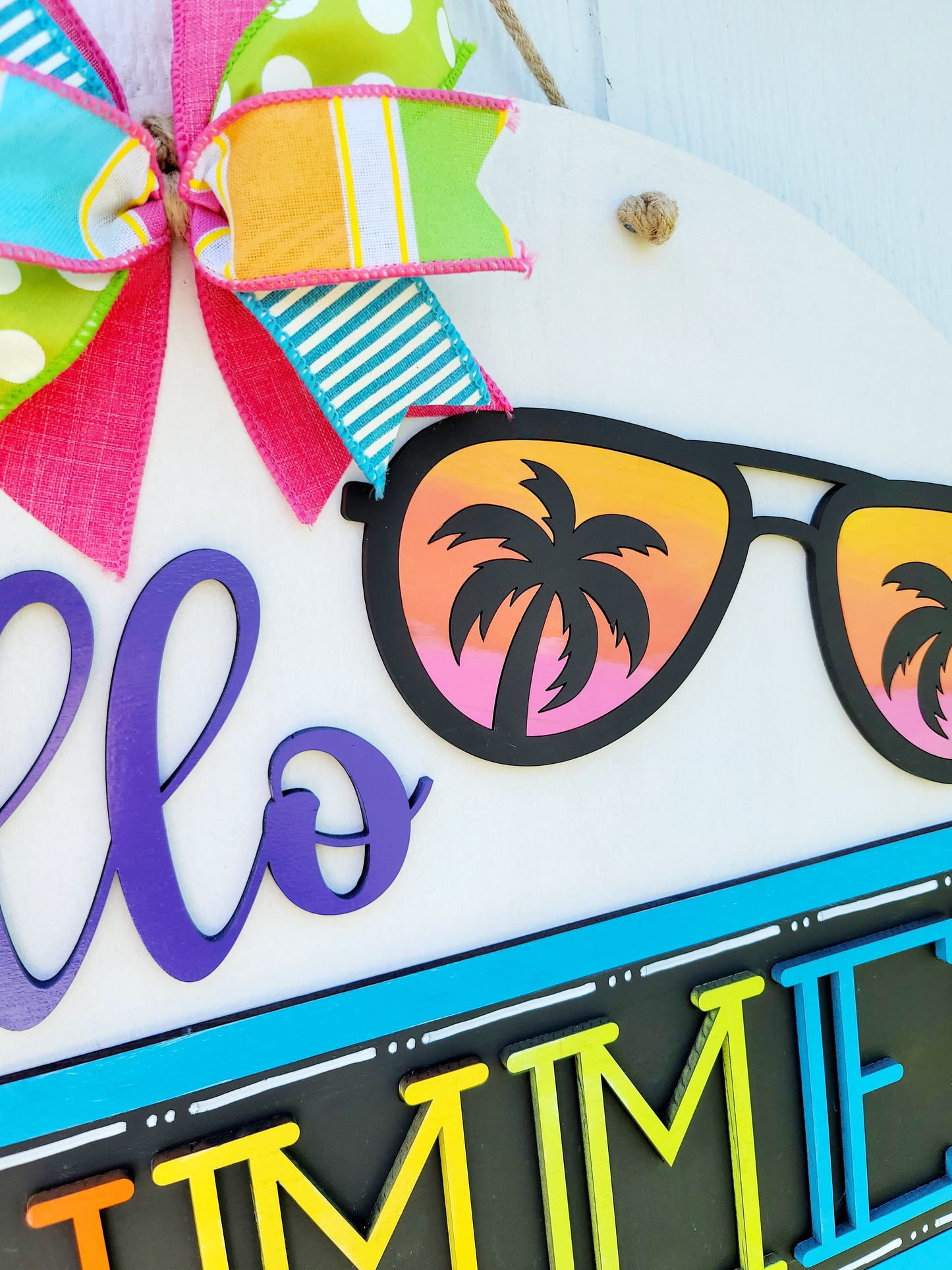 Hello Summer Sunglasses Door Hanger