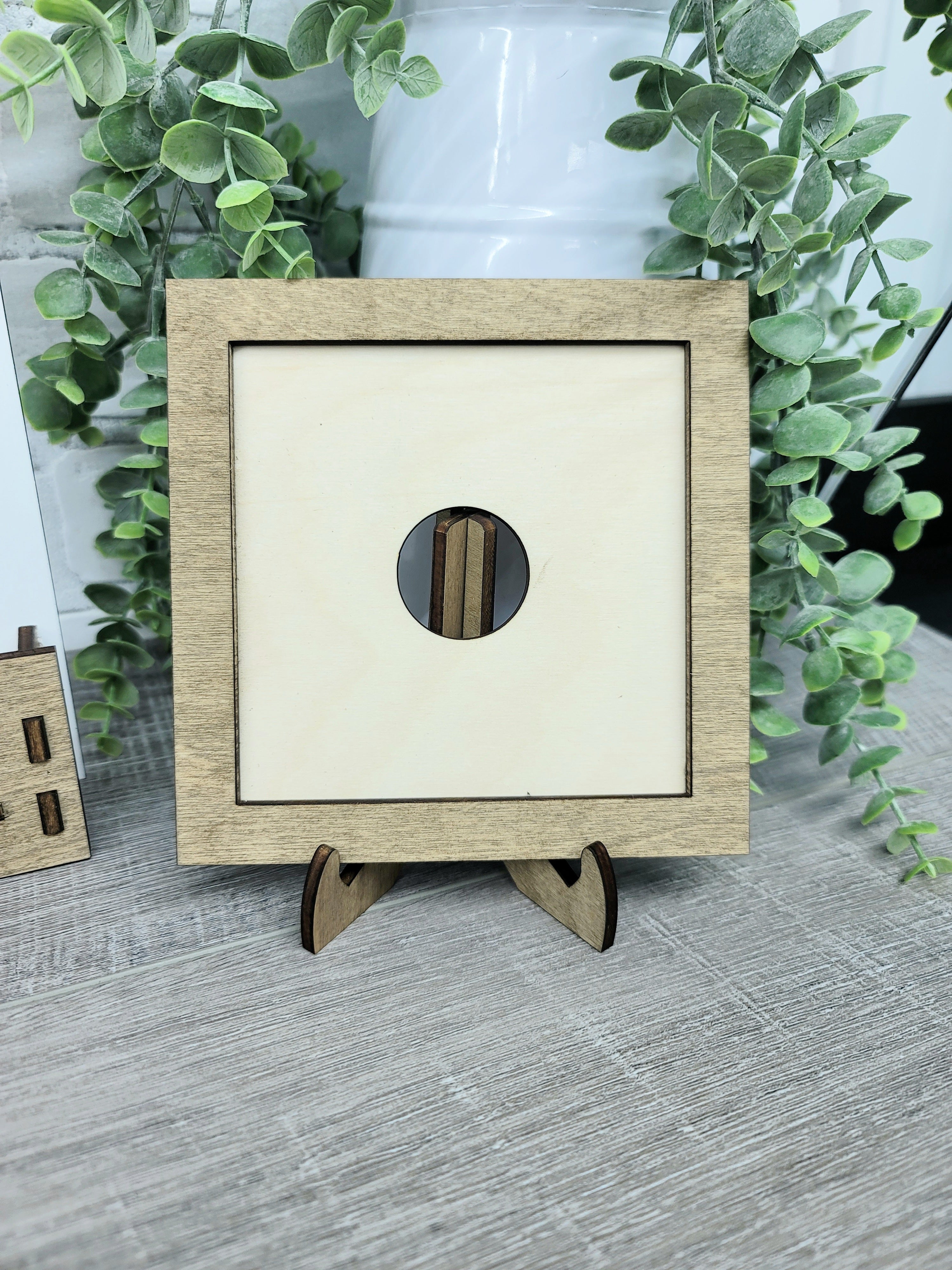 Window Crate + Freestanding Frame – Teal Moon Creations