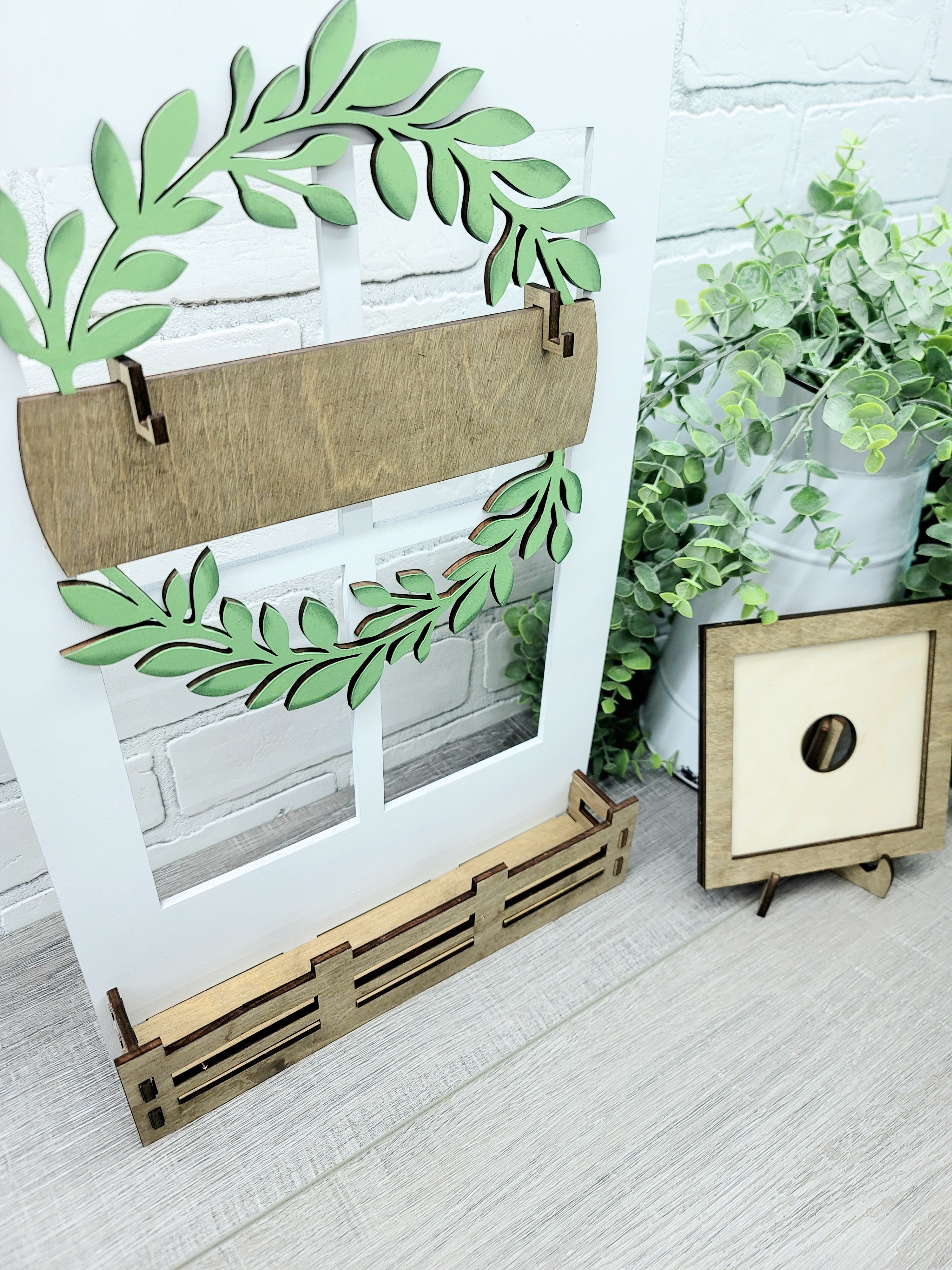 Window Crate + Freestanding Frame – Teal Moon Creations