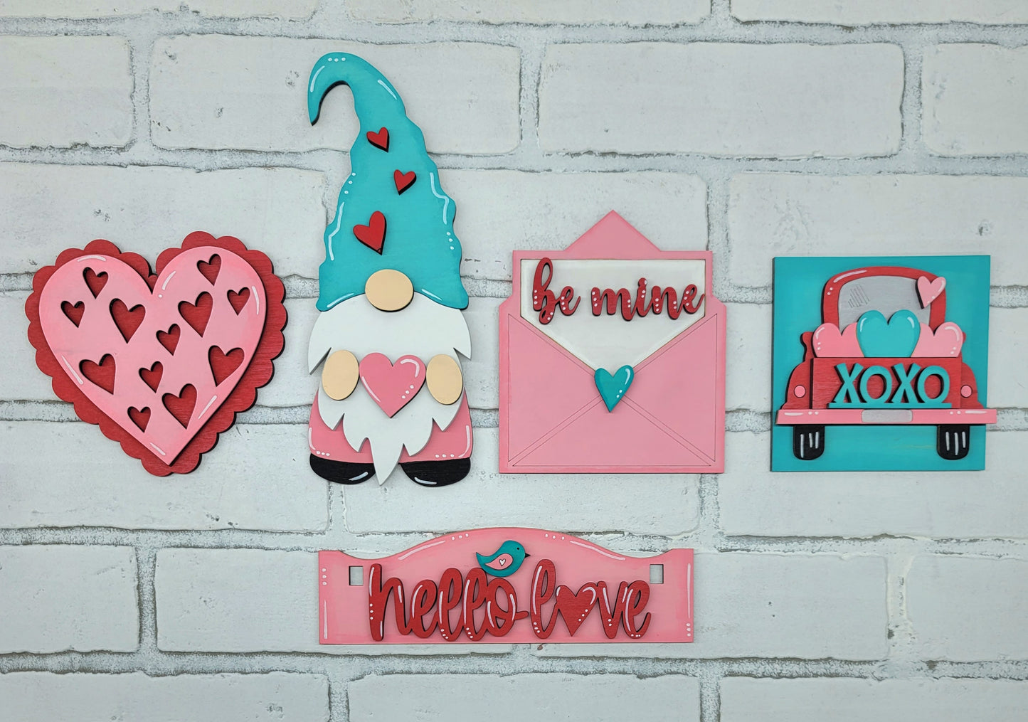 Valentine's Gnome- Interchangeable Window Inserts