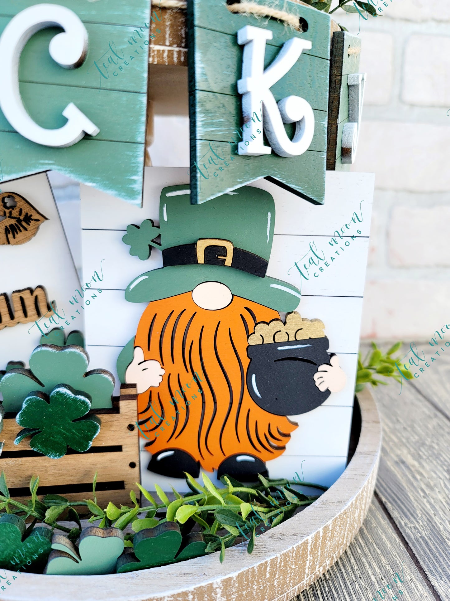 Leprechaun Tiered Tray Set